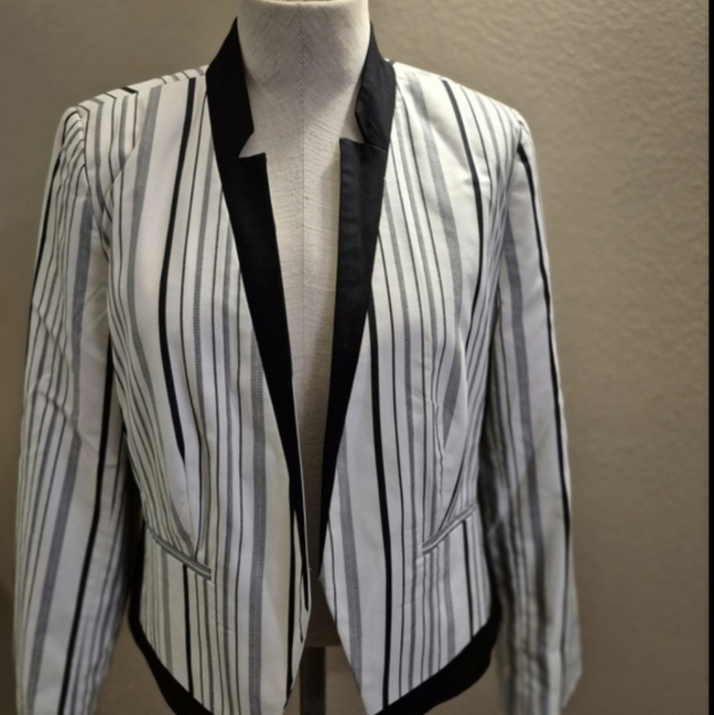Worthington Black and White Striped Top - Picture 2 of 8